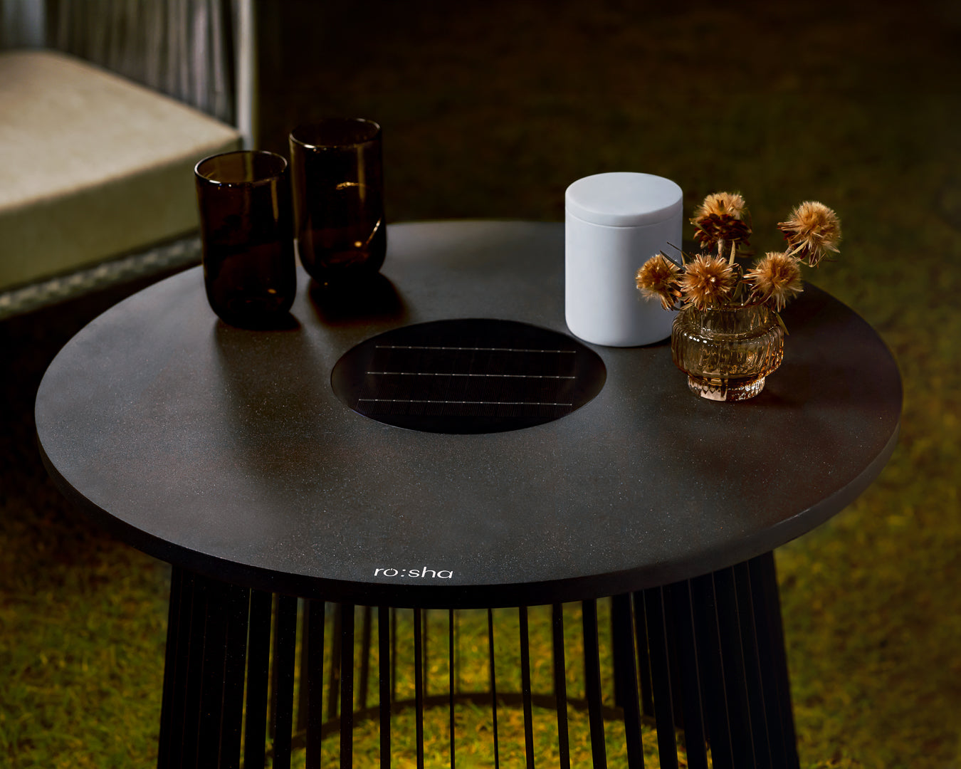 Solis Solar Table