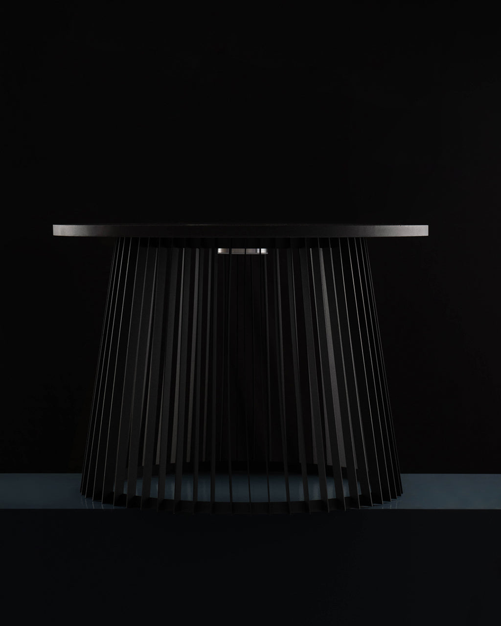 Solis Solar Table