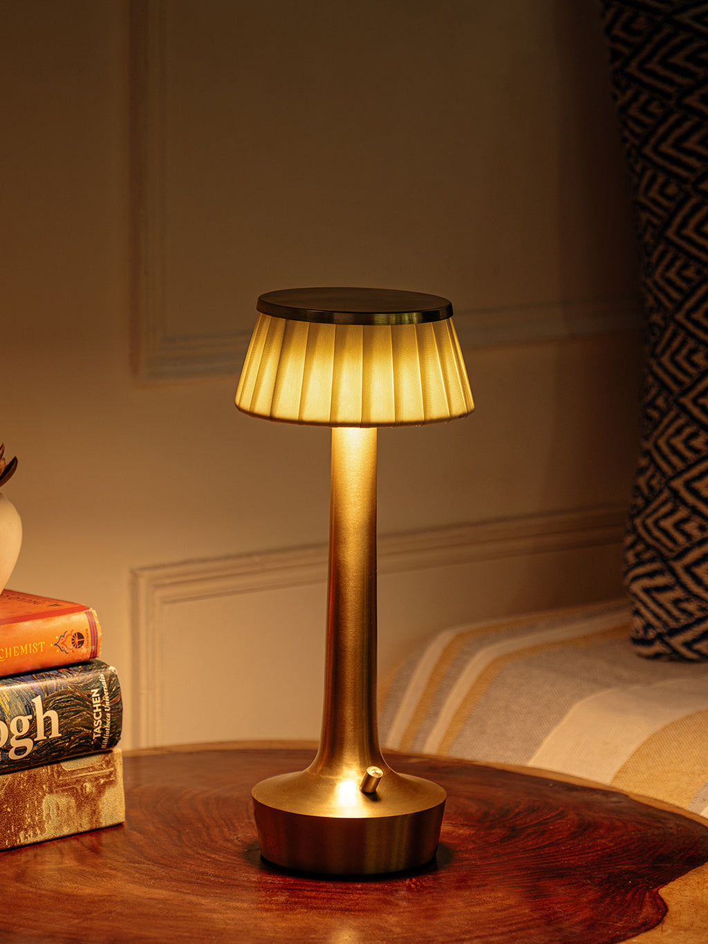 Shop Ivory Gold Wireless Table Lamp Online – Rosha India